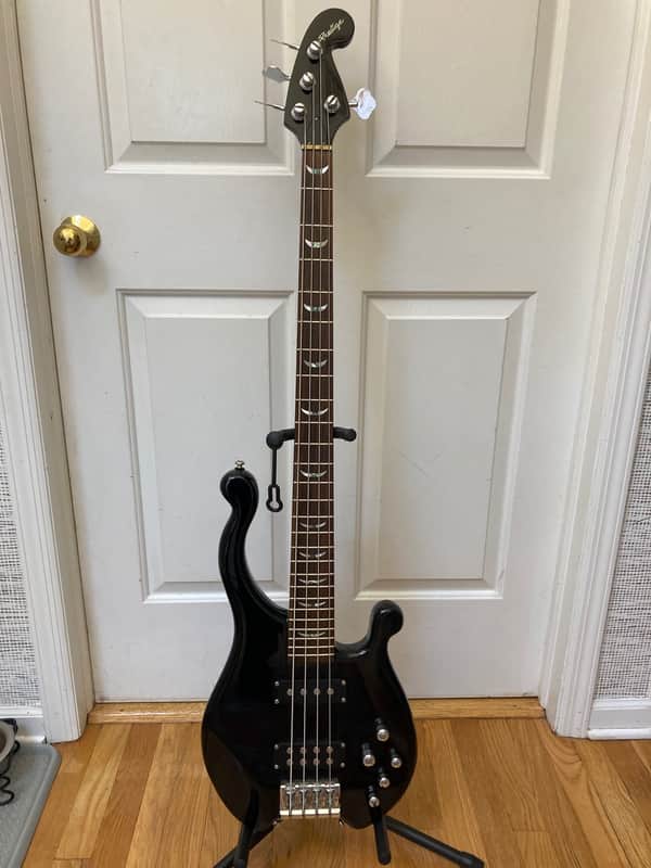 Prestige WYLDE mid 00's - gloss black image 1
