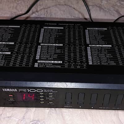 Yamaha R100 reverb unit processor image 9