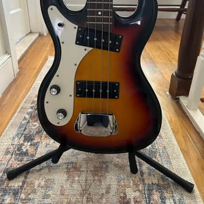 Eastwood Hi-Flyer Bass Left-Handed 2010s - Sunburst image 2