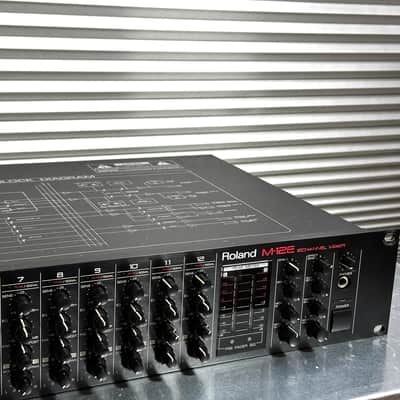 Roland M-12E 12-Channel Line Mixer image 7