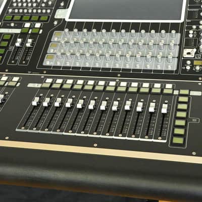 DiGiCo SD7 Digital Console w/Dual Engines, Waves, ST Optical & Road Case CG01044 *ASK FOR SHIPPING* image 4