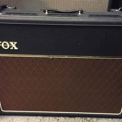 Vox AC30 JMI NoTop boost, 1965 Vibrato, 2x12"Grey Bullet, new cabinet, a real strong sound !  EX+ image 6