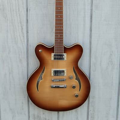 Hofner HCT-VTH-SP-SB Verythin CT SPECIAL Semi hollow Flame Maple Top New like 335 has 2 Humbuckers one a P90 image 1