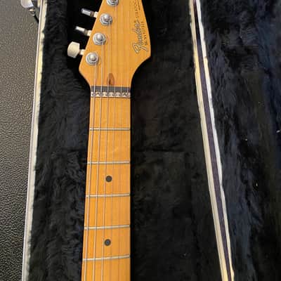 Fender Strat Plus Deluxe with Maple Fretboard 1991 - Blue Pearl Burst - UPGRADED LACE SENSOR BLUE S/ SILVER S/ RED Hum - FENDER HARDSHELL CASE (Center Latch Broke) image 7