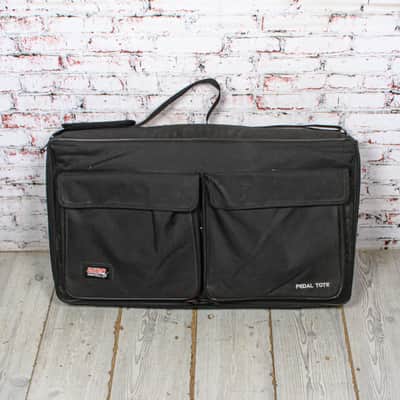 Gator - Large Pedalboard w/POWER-12 PSU & Bag - USED image 6