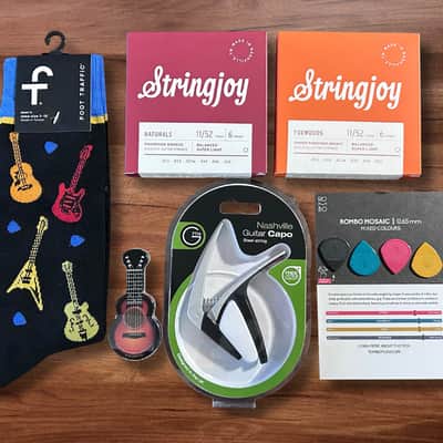 Acoustic Guitarist Gift Set image 4