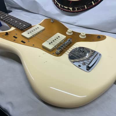 Squier J Mascis Jazzmaster Electric Guitar - Vintage White image 19