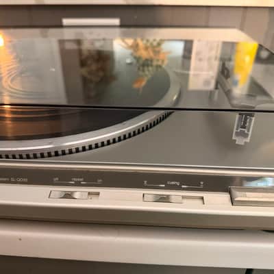 Vintage Technics Quartz Direct Drive Automatic Turntable SL-QD35 *NEW STYLUS & DUST COVER* image 3