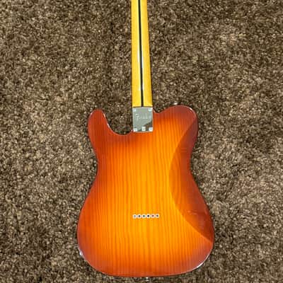 Modern Player Telecaster Plus, Maple Fingerboard, Honey Burst HSS image 4