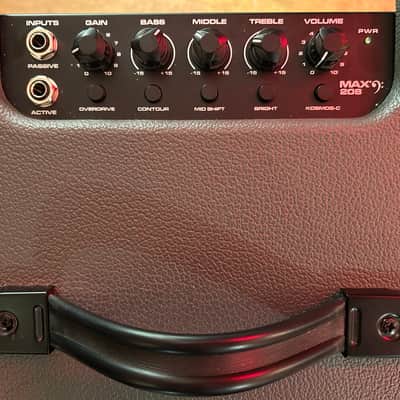 Peavey MAX 208 Bass Combo image 5