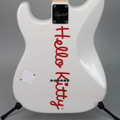 Squier Limited Edition Hello Kitty Stratocaster White image 8