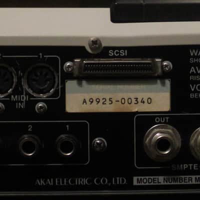 Akai MPC2000XL MIDI Production Center 2000 - 2005 - Grey image 5