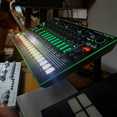 Roland AIRA TR-8 Rhythm Performer Drum Machine 2014 - Present - Black image 3