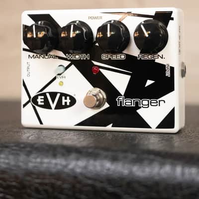 MXR EVH117 Flanger Guitar Effects Pedal image 6