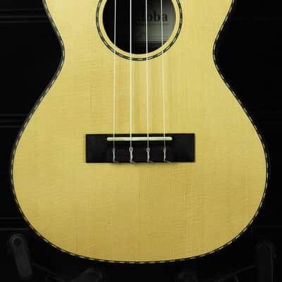 Cordoba 21T Tenor ukulele natural image 3