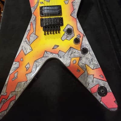 Dean Concrete Sledge USA 2013 NAMM image 12