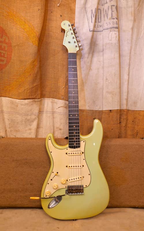Fender Stratocaster Lefty 1961 - Surf Green - Refin image 1