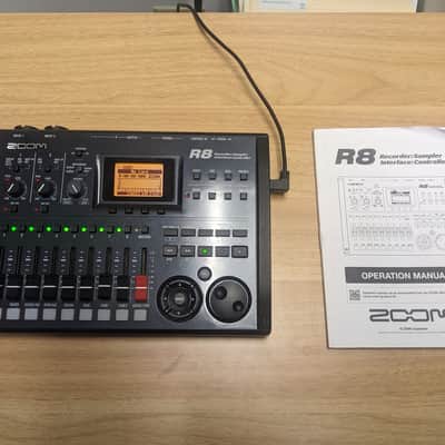 Zoom R8 Recorder: Interface: Controller: Sampler 2010s - Black image 1