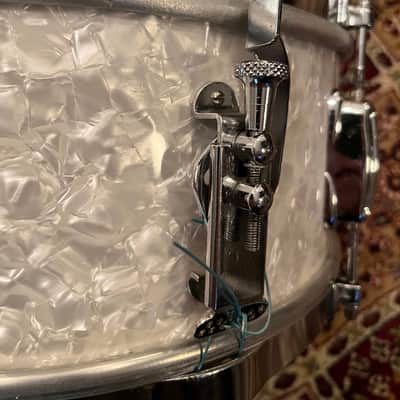 Slingerland Deluxe Student Model Snare (1956-59) 5.5x14"  (White Marine Pearl) image 7