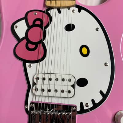Fender Squier Hello Kitty Stratocaster w/matching gig bag, strap, original box Pink 2005 Rare Like image 7