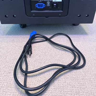 Yamaha DXS 15 mkii 2018 - 2026 - Matte Black w/casters image 3