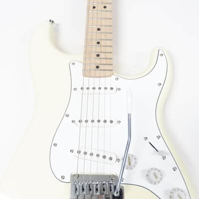 Squier Affinity Stratocaster SSS 2026 - Olympic White image 4