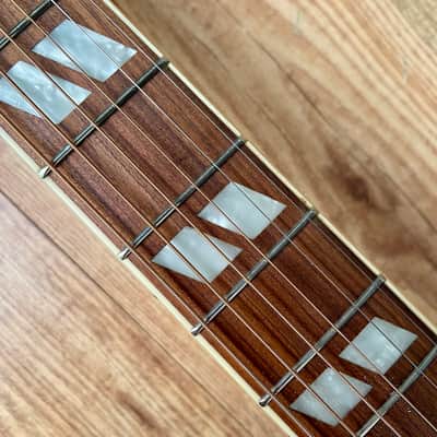 Epiphone Hummingbird Studio Cherry Sunburst image 10
