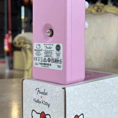 FENDER Fuzz x Hello Kitty - PINK image 3