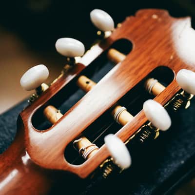 1970s Ryoji Matsuoka M40 – Handcrafted in Japan| Solid Top | Low Action | Hard Case  | Vintage Classical Tone image 22