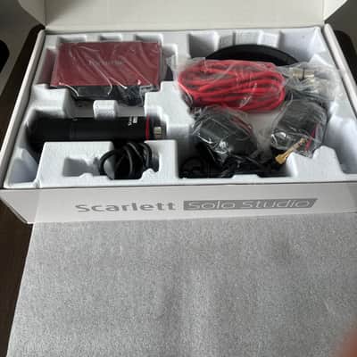 Scarlett Solo Studio 3rd Gen USB Recording Bundle image 7