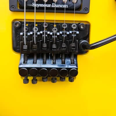 Jackson USA Dinky Custom Shop Grafitti Yellow 2021 - Grafitti Yellow image 2