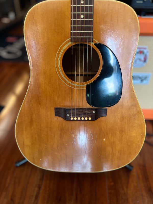 Gibson J-50 Deluxe 1969 - Natural image 1