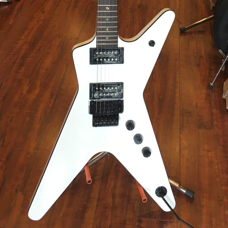 Dean ML 79 White Bild 1
