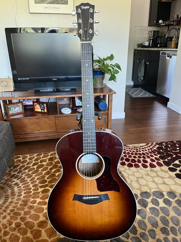 Taylor 214e-SB DLX 2015 - 2017 - Tobacco Sunburst image 1