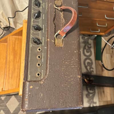 Gibson Krinard GA-40 1952-1954 - Two tone brown/tan image 7