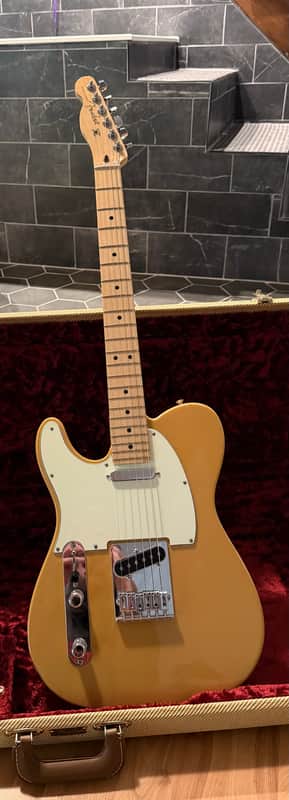 Fender Player Telecaster Left handed - Butterscotch Blonde with Maple Fingerboard  Bundle with Fender G&G Deluxe Hardshell Case for Stratocaster / Telecaster - Tweed with Red Poodle Plush Interior image 1