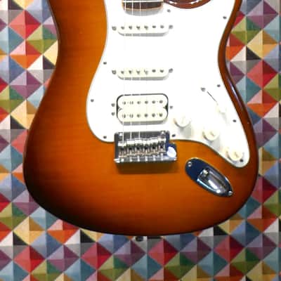 Fender Select Series Stratocaster 2013-4 - Flame Maple Burst image 2