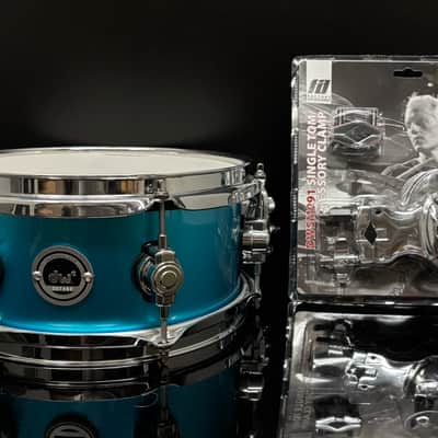 Unplayed DW DWe 10x5  Side Snare Bundle + Clamp  Laser Blue image 3