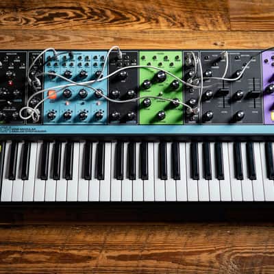 Moog Matriarch Patchable 4-note Paraphonic Analogue Synthesiser image 3