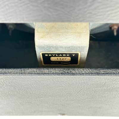 Vintage Gibson Skylark Tremelo Mid 1960’s - Black image 7