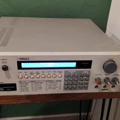 Akai S950 MIDI Digital Sampler 1988 - White image 7