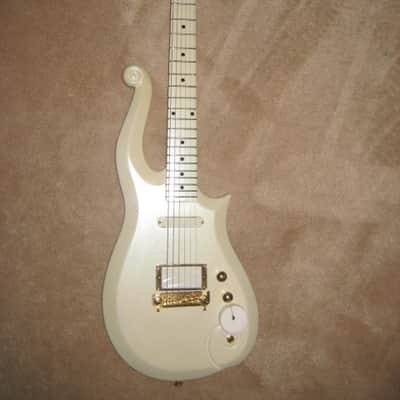 Scheter Prince White Cloud Guitar Purple Rain 2000 white image 3
