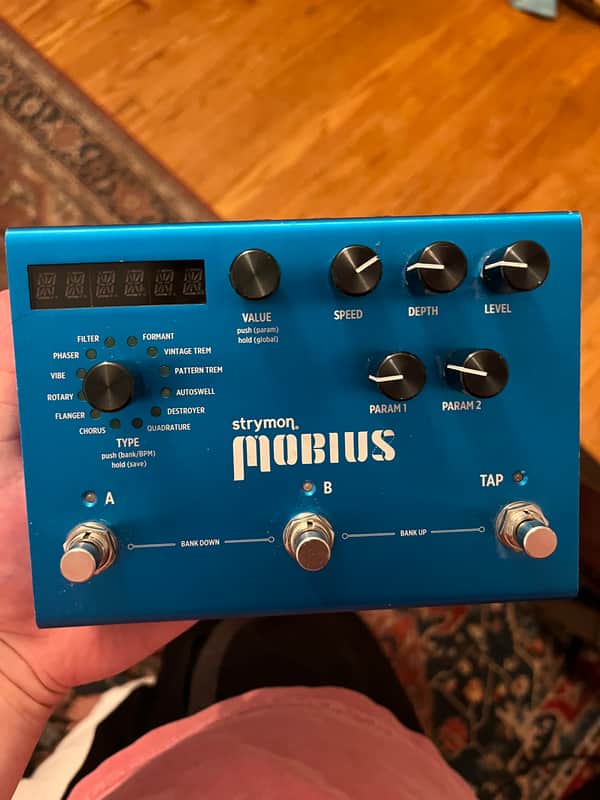 Strymon Mobius 2012 - Present - Blue image 1