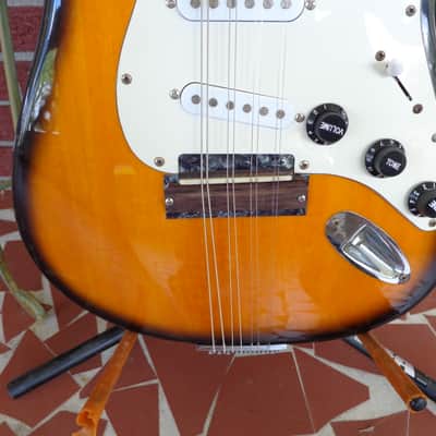 J Reynolds Octave Mandolin - Electric Bouzouki - Strat Conversion image 3