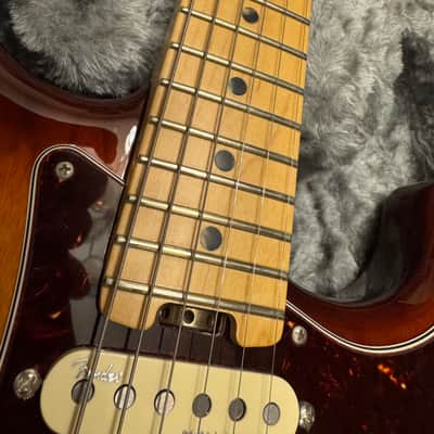 2016 Fender USA Elite Stratocaster HSS Ash Body Maple fretboard near MINT RARE image 8