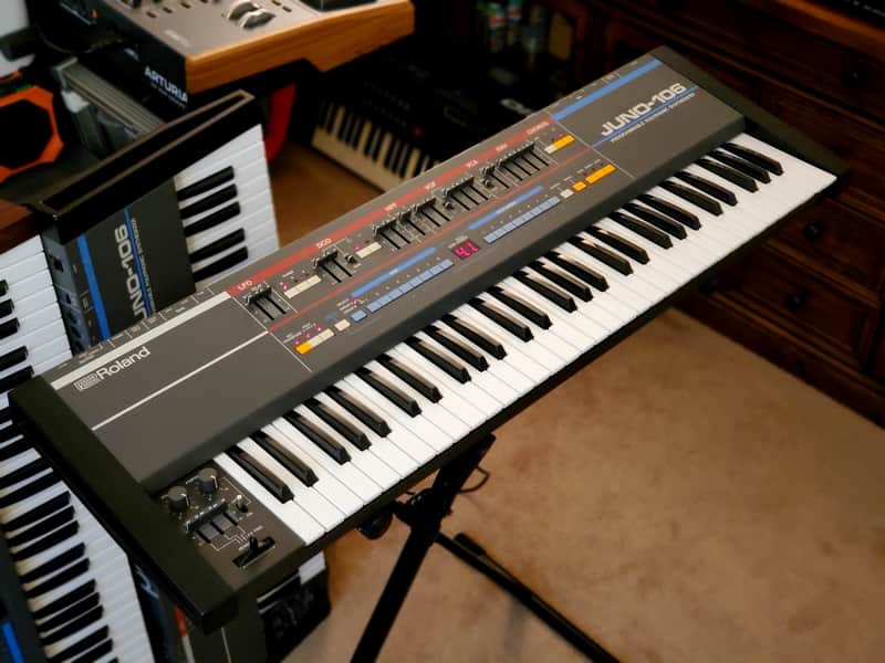 Immagine CERTIFIED!!! ROLAND JUNO 106 FULLY INSPECTED/SERVICED AND IN AMAZING CONDITION! - 1