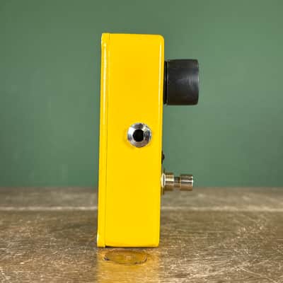 MXR M148 Micro Chorus 2005 - Present - Yellow image 4