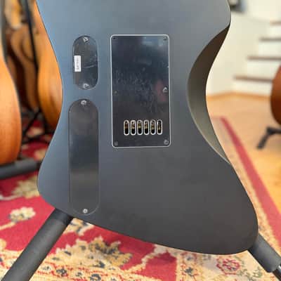 Immagine ESP LTD Phoenix Black Metal w/ Evertune 2021 - 6