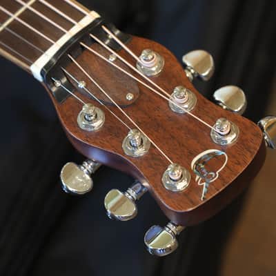 Journey Instruments OF410N Solid Sitka & Mahogany Collapsible Travel Guitar Natural + OGB image 11