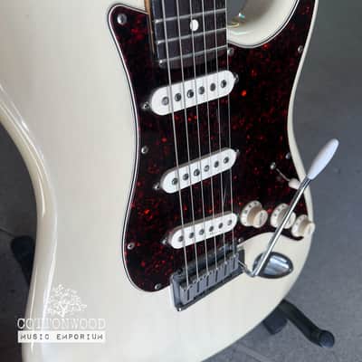 Fender American Series Stratocaster 2000 – Excellent Condition image 7
